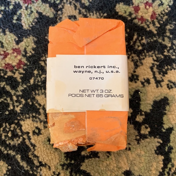 Unopened  vintage danish carnation bar soap - Picture 2 of 2